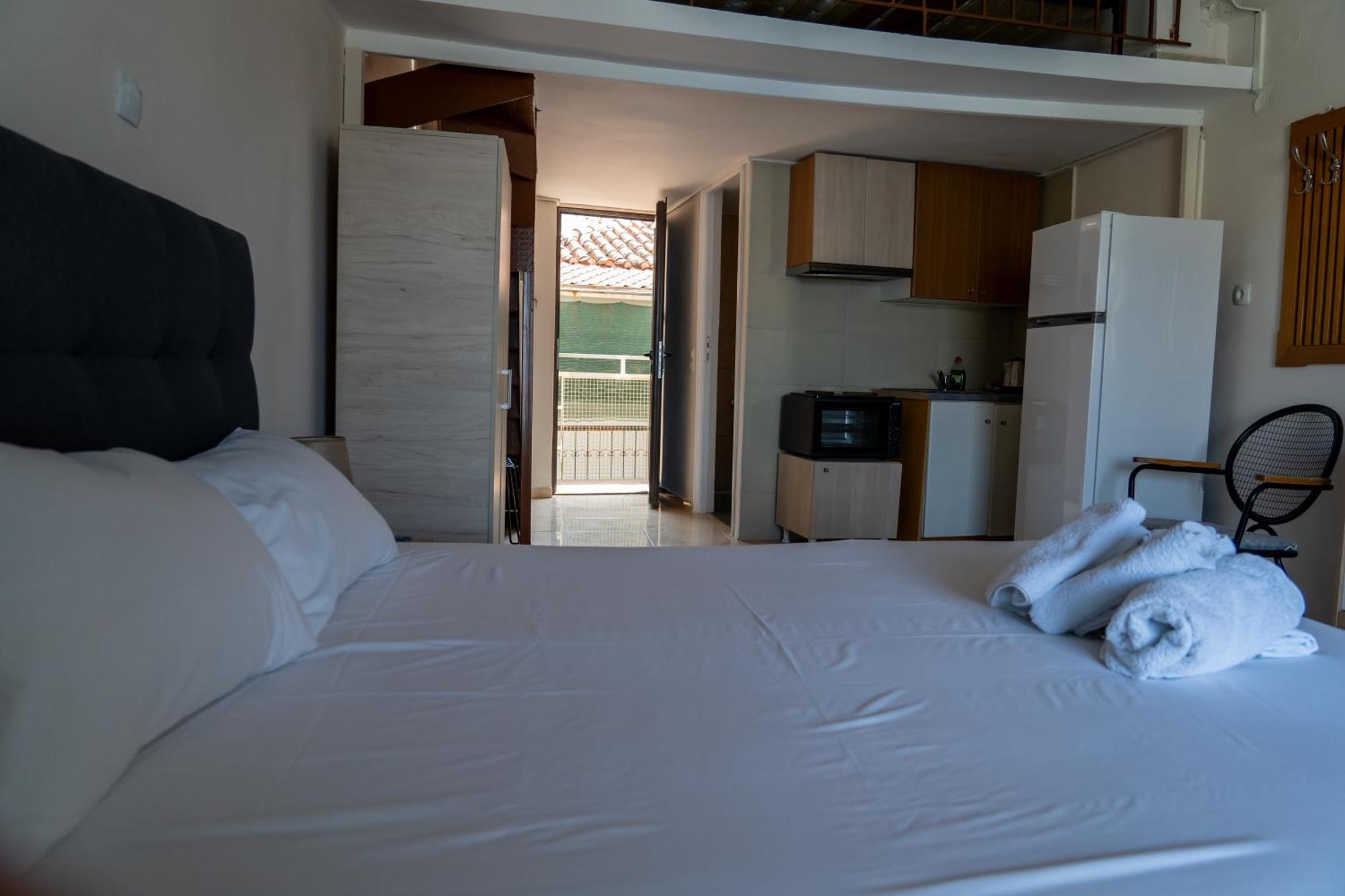 Prego Living Apartments Vathi  Exterior foto