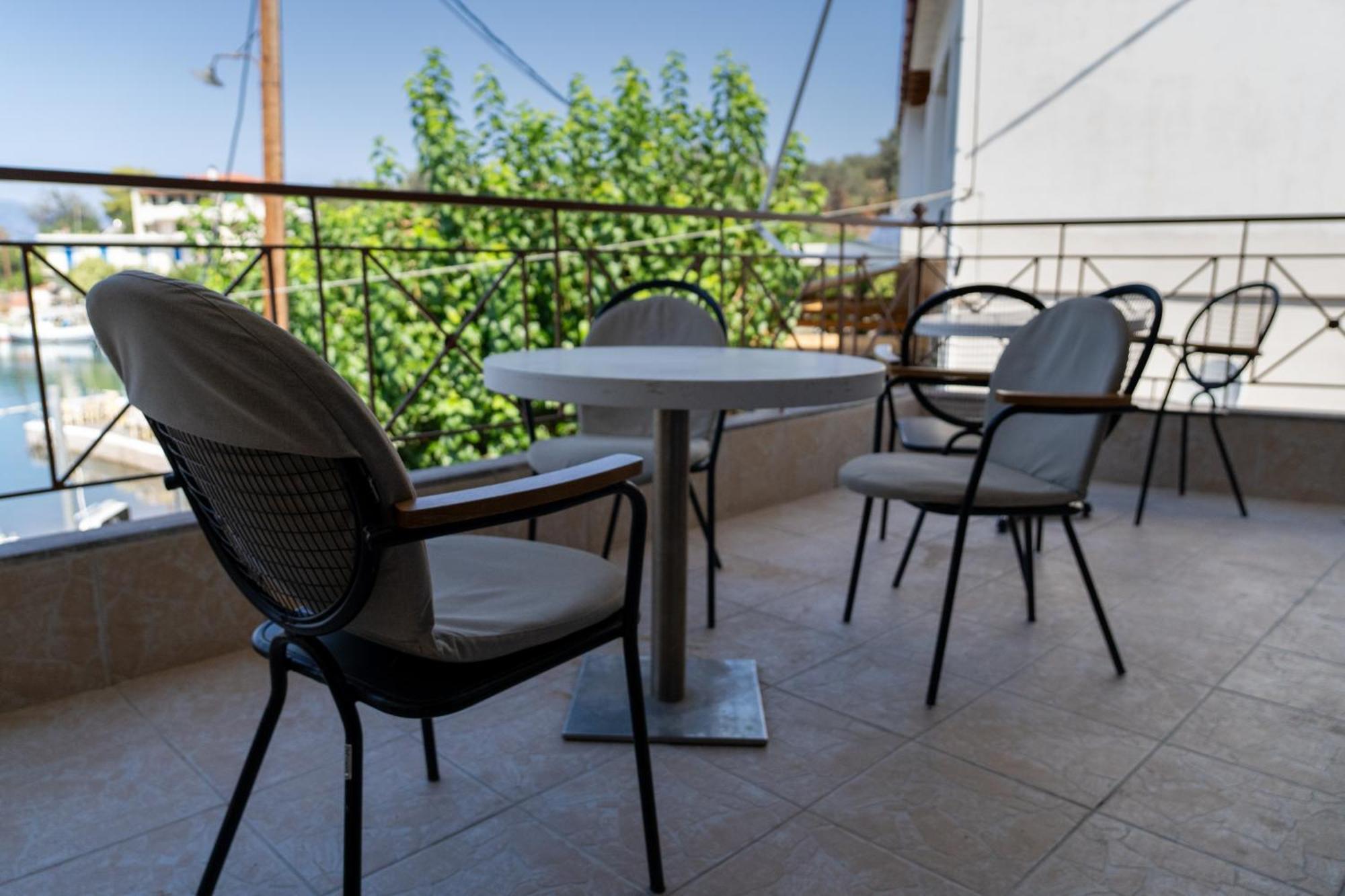 Prego Living Apartments Vathi  Exterior foto